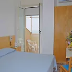 Ξενοδοχείο La Sirenella 3*