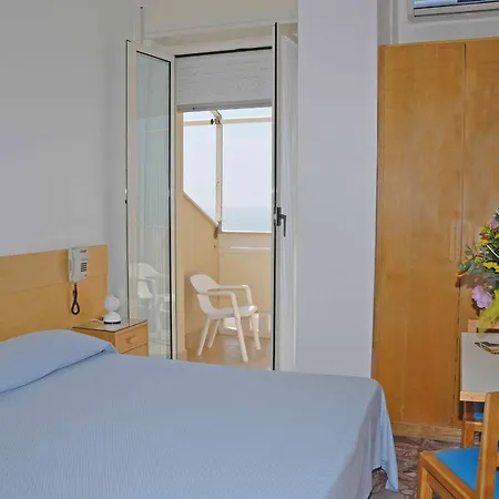 Hotell La Sirenella 3*
