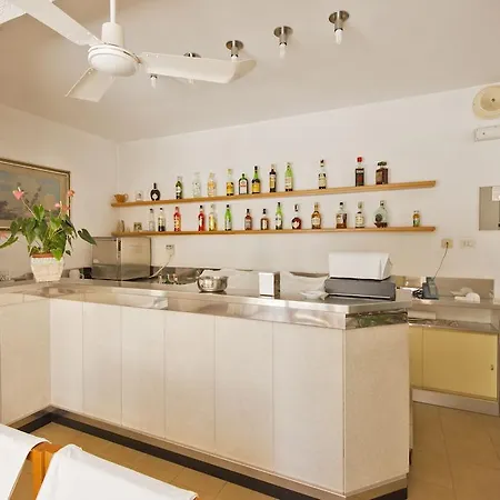 ホテル La Sirenella スペルロンガ