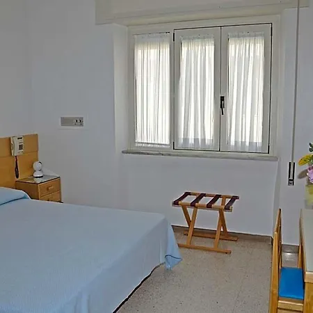 La Sirenella Ξενοδοχείο 3*
