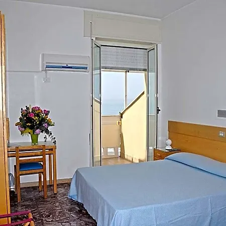 La Sirenella 3*