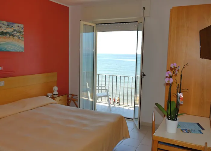 La Sirenella 3* Sperlonga