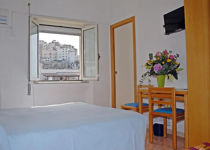 La Sirenella Hotel 3*